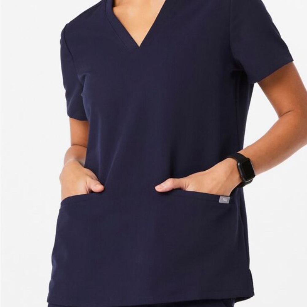 Scrub top